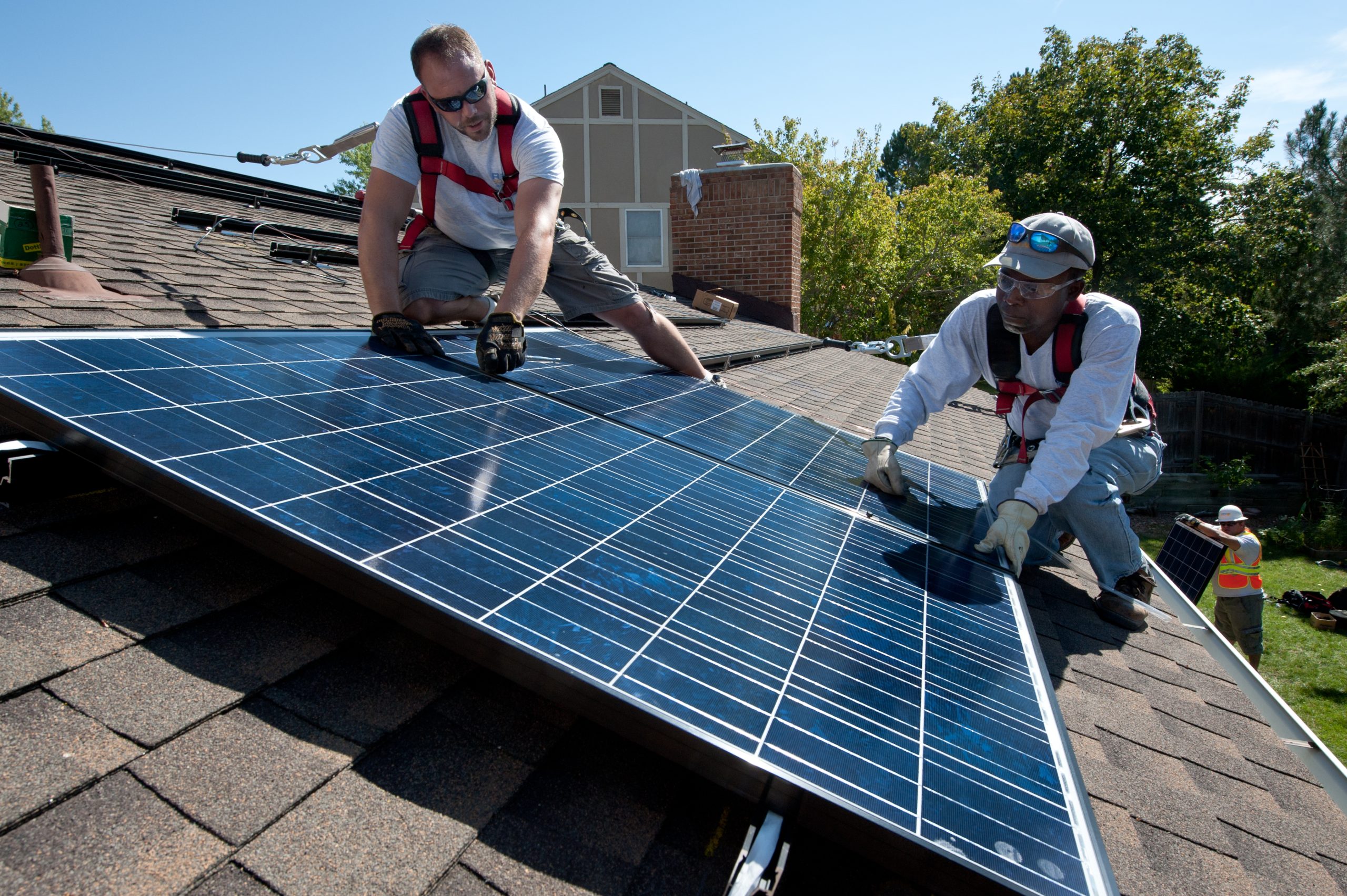 Placas Solares En Casa: Descubre Cuánto Cuesta Y Ahorra En Tu Factura ...