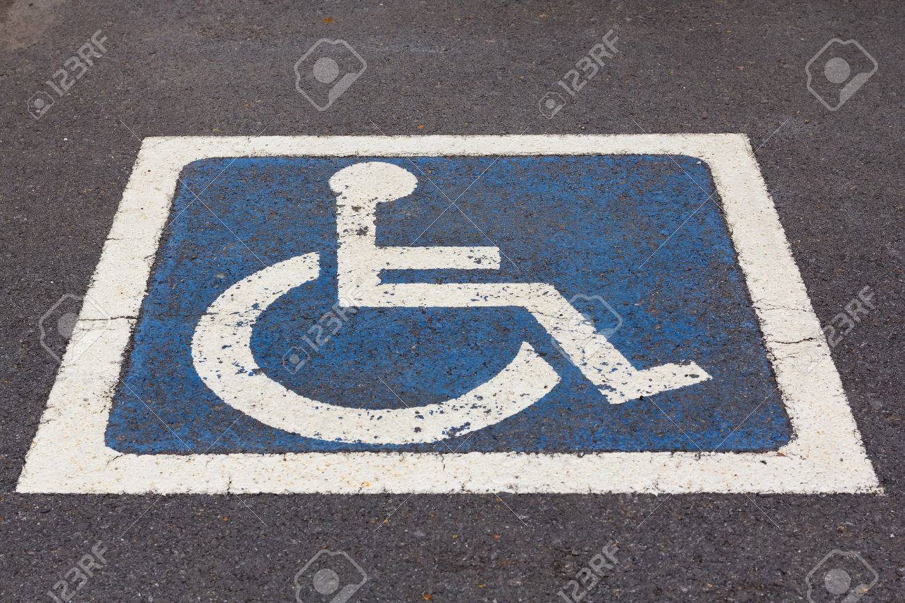 Cuánto tiempo puedes aparcar en plazas para minusválidos: todo lo que ...